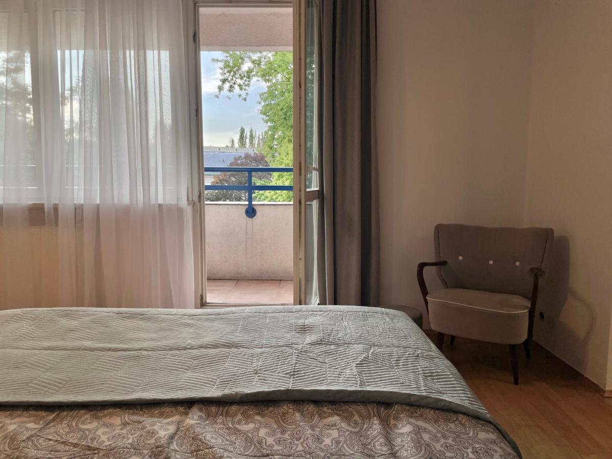 Apartament Przy Atrium Okolice Stacji Metra Rondo Onz Warsaw Exterior photo