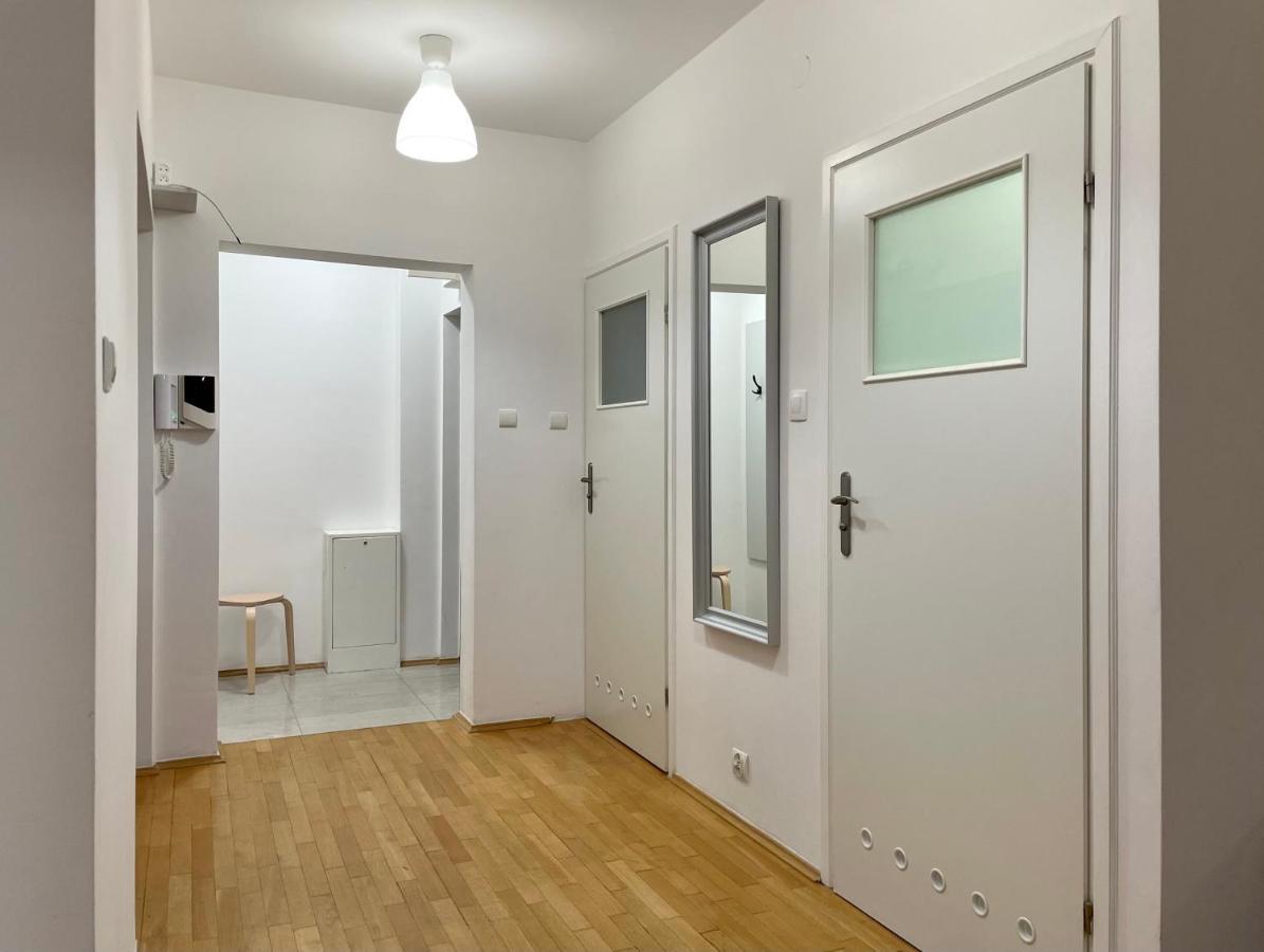 Apartament Przy Atrium Okolice Stacji Metra Rondo Onz Warsaw Exterior photo